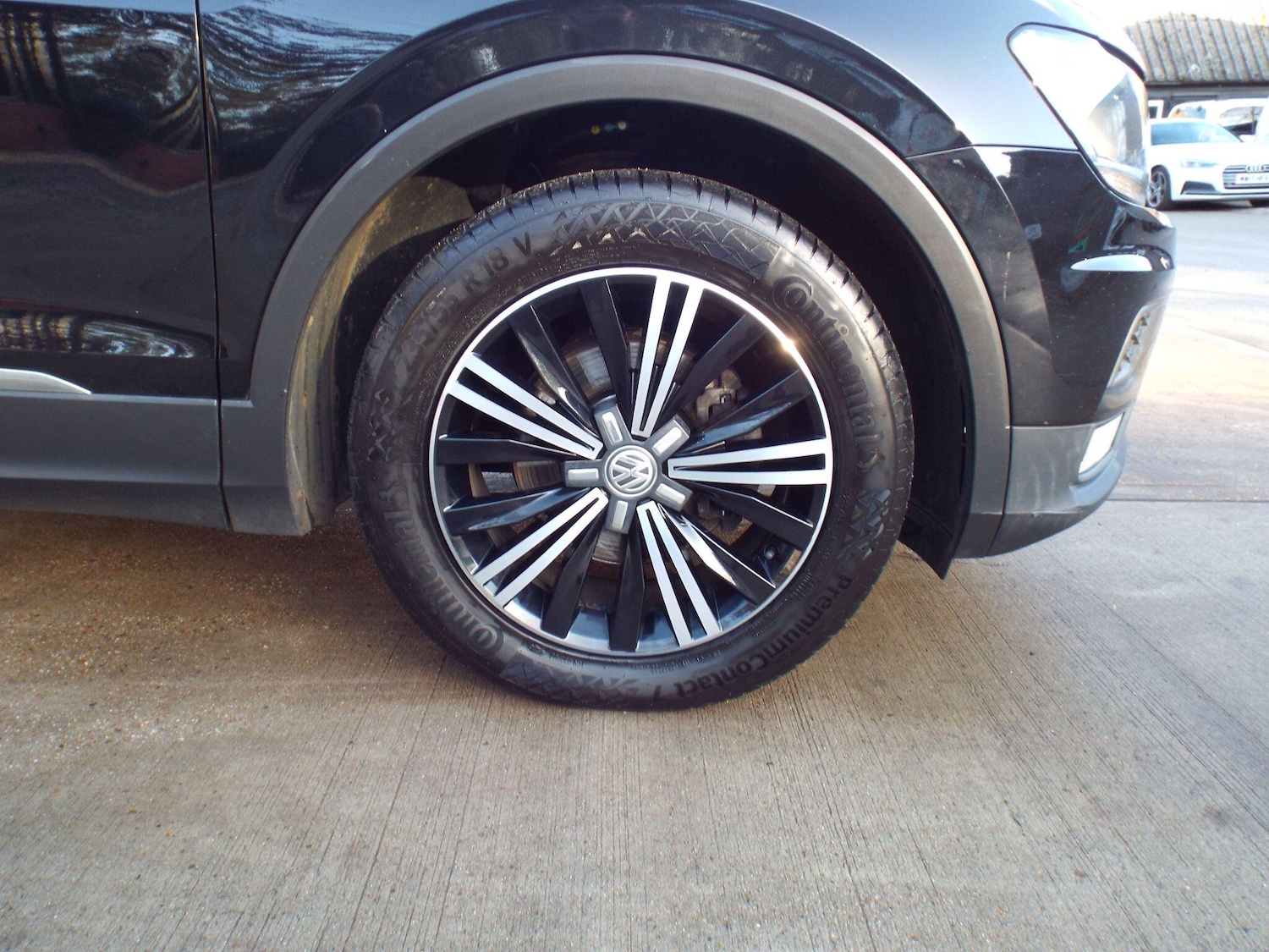 Used Volkswagen Tiguan 2017 for sale - 77016134: Photo 39