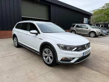 Used Volkswagen Passat 2016 for sale - 79698042: Photo