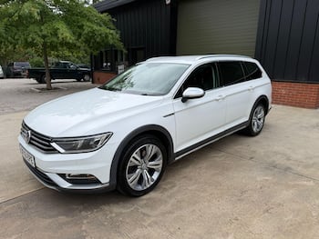 Used Volkswagen Passat 2016 for sale - 79698042: Photo