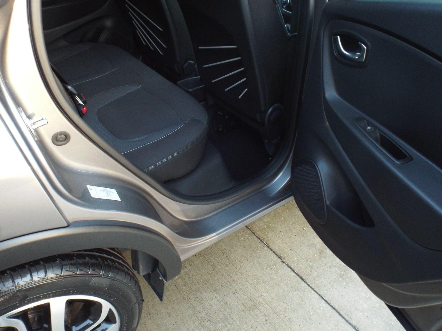 Used Renault Captur 2015 for sale - 76701528: Photo 18