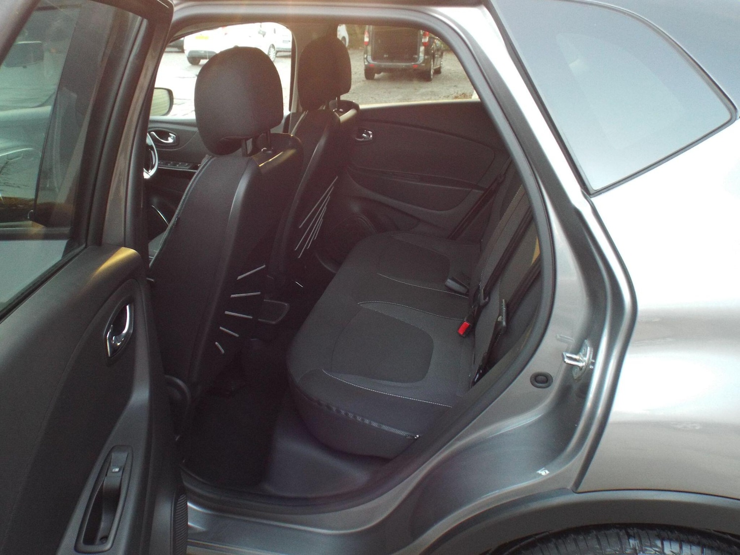 Used Renault Captur 2015 for sale - 76701528: Photo 21