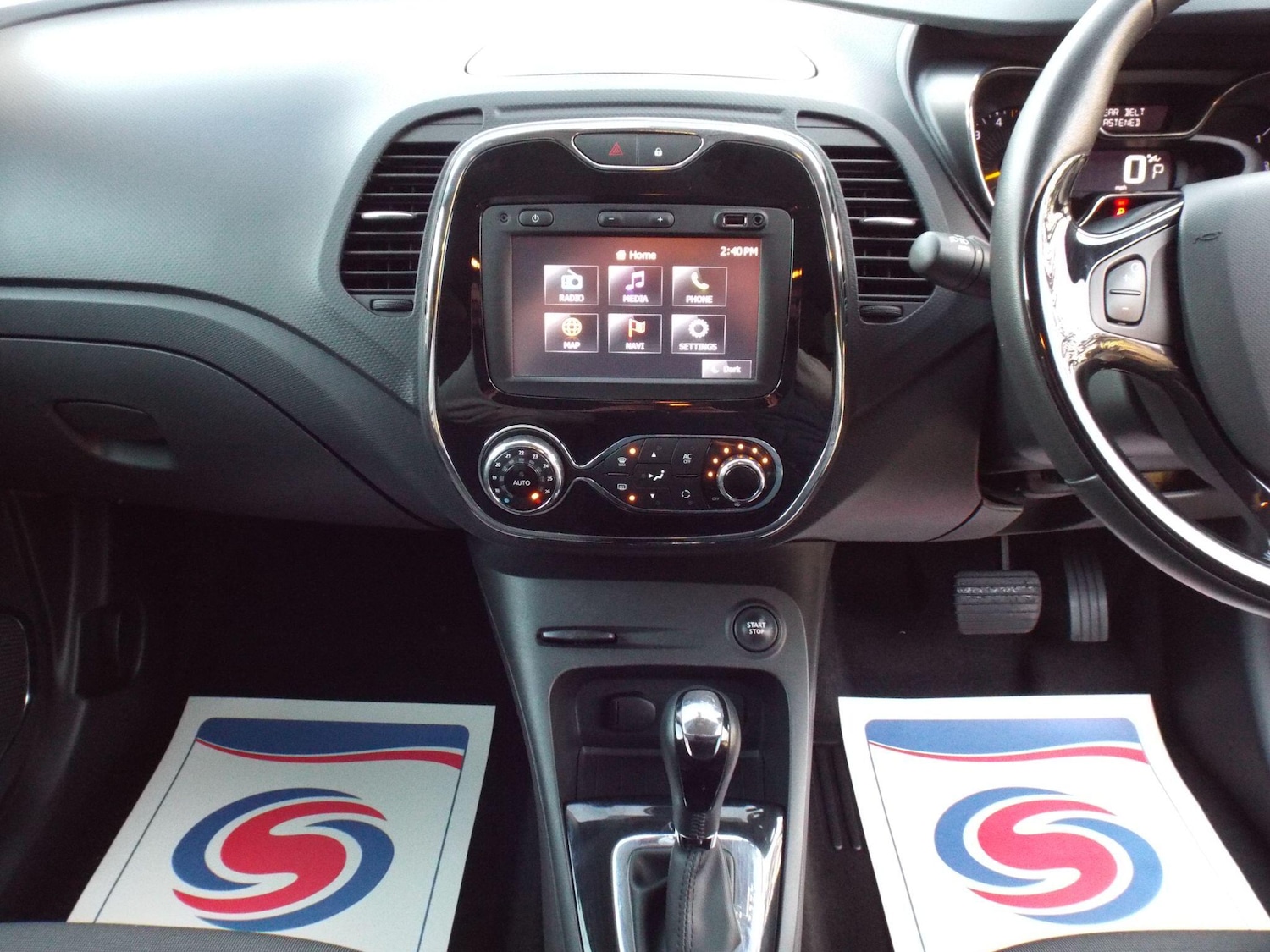 Used Renault Captur 2015 for sale - 76701528: Photo 28