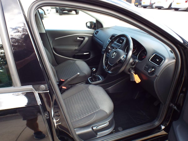 Used Volkswagen Polo 2017 for sale - 76122104: Photo 19