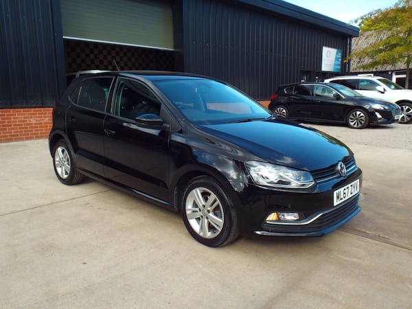 Used Volkswagen Polo 2017 for sale - 76122104: Photo 1