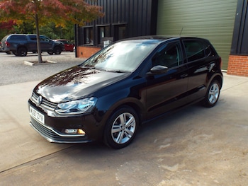 Used Volkswagen Polo 2017 for sale - 76122104: Photo 2
