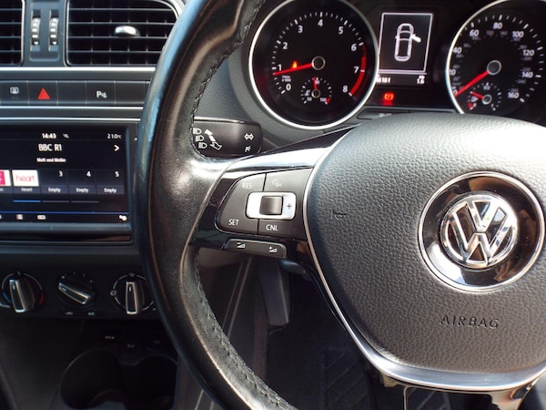 Used Volkswagen Polo 2017 for sale - 76122104: Photo 34