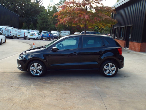 Used Volkswagen Polo 2017 for sale - 76122104: Photo 5
