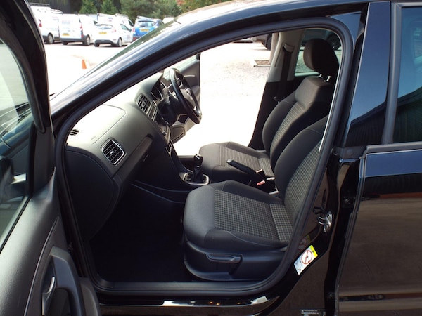 Used Volkswagen Polo 2017 for sale - 76122104: Photo 8