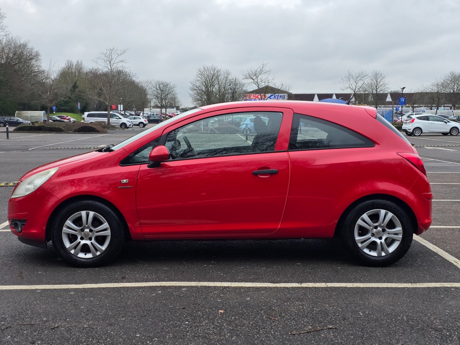 Used Vauxhall Corsa 2010 for sale - 77256613: Photo 4
