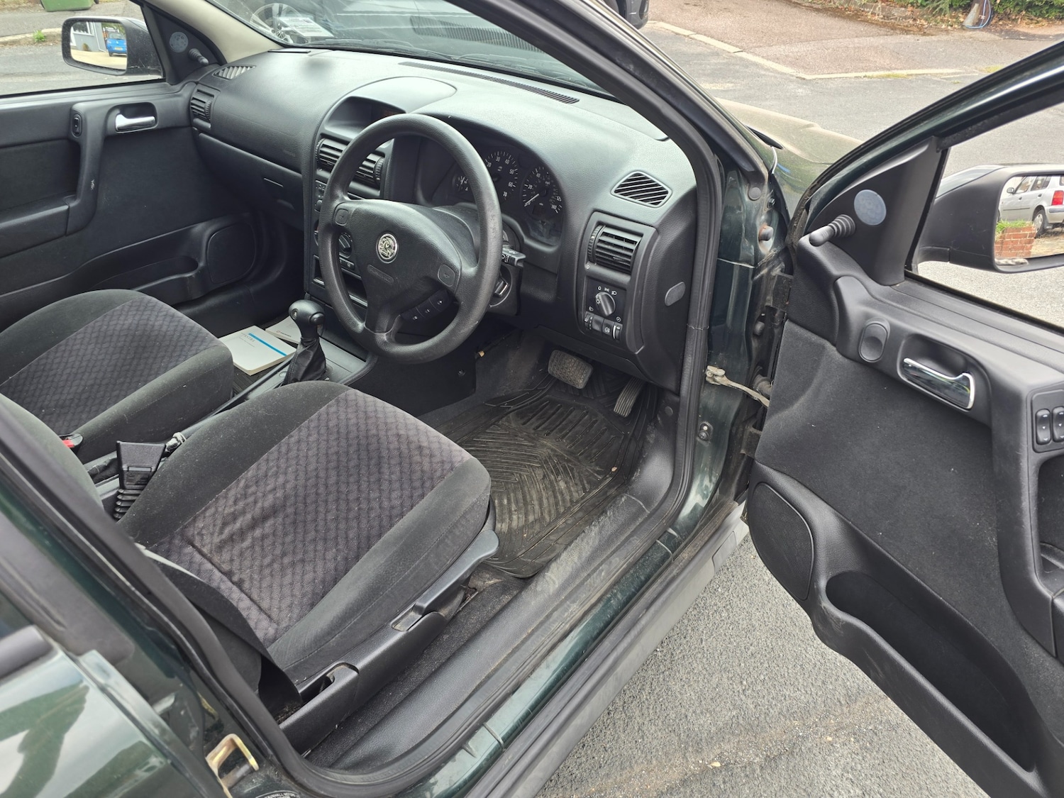 Used Vauxhall Astra 2001 for sale - 76488222: Photo 9