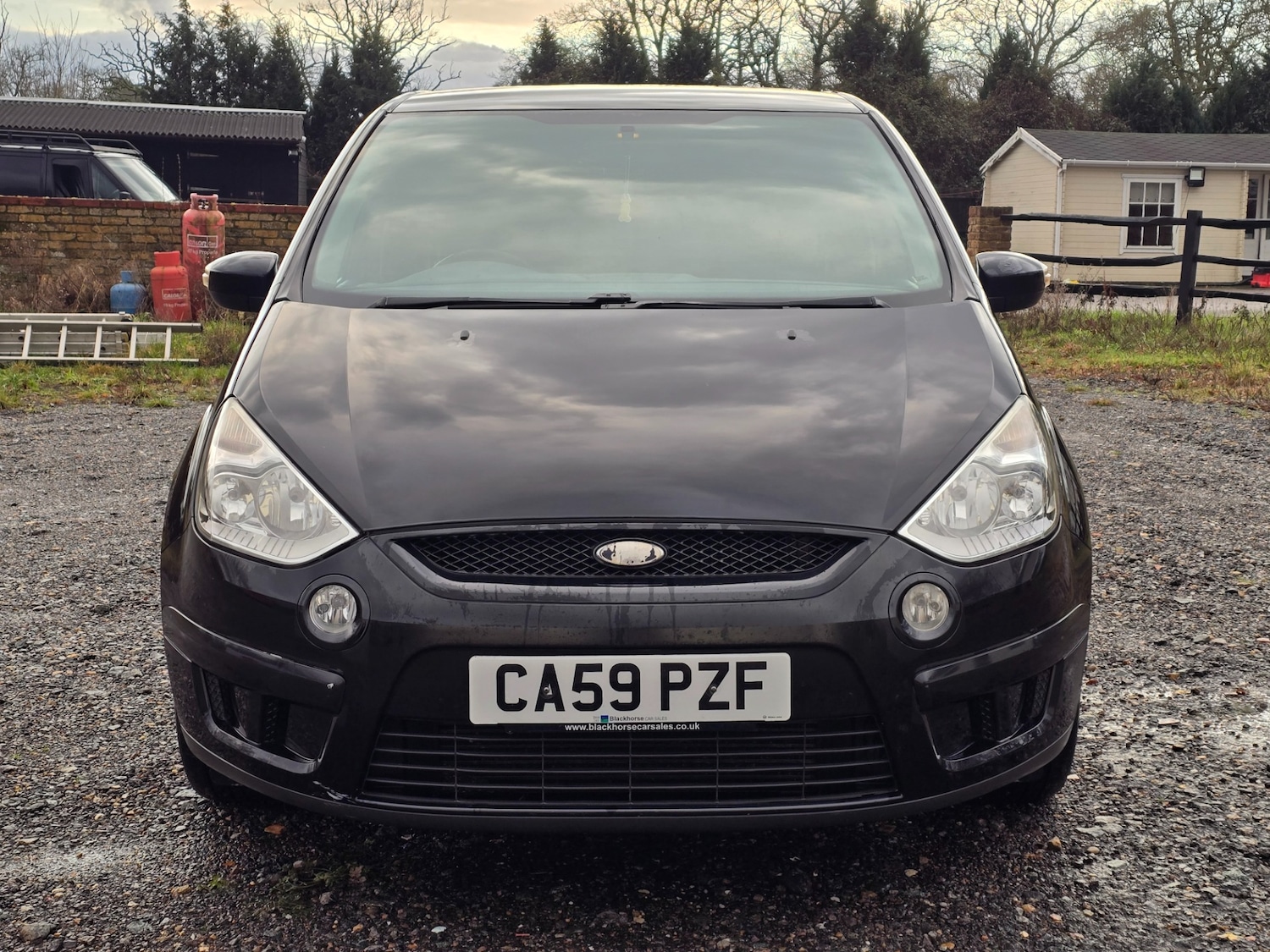 Used Ford S-Max 2010 for sale - 77154551: Photo 2