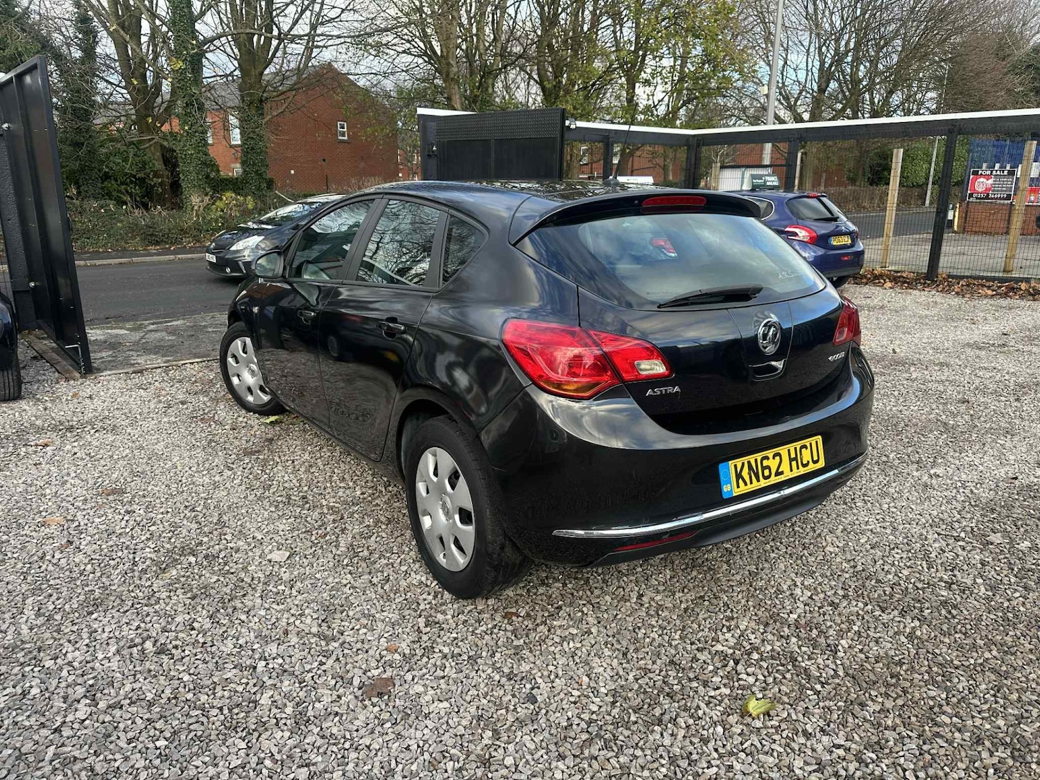 Used Vauxhall Astra 2012 for sale - 76684552: Photo 3