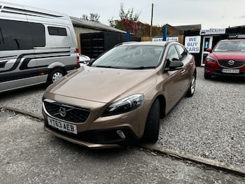 Used Volvo V40 2013 for sale - 79649684: Photo