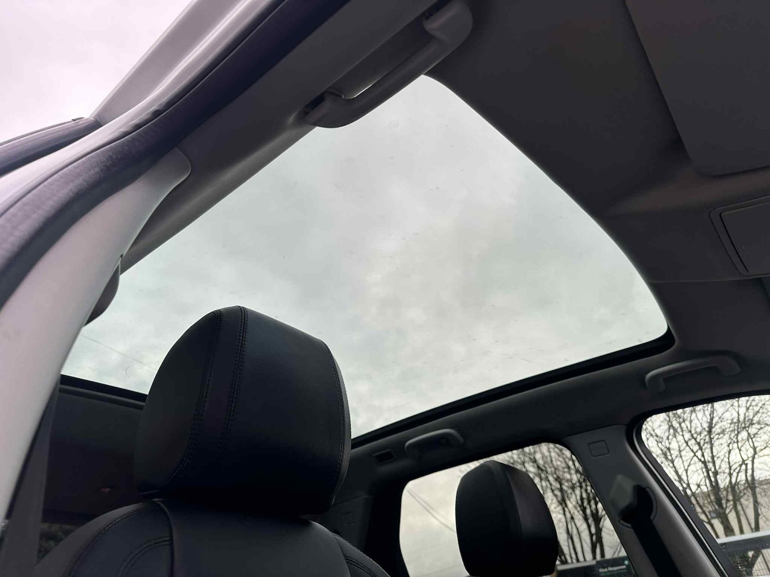 Used Land Rover Discovery Sport 2015 for sale - 77337883: Photo 11