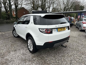 Used Land Rover Discovery Sport 2015 for sale - 77337883: Photo