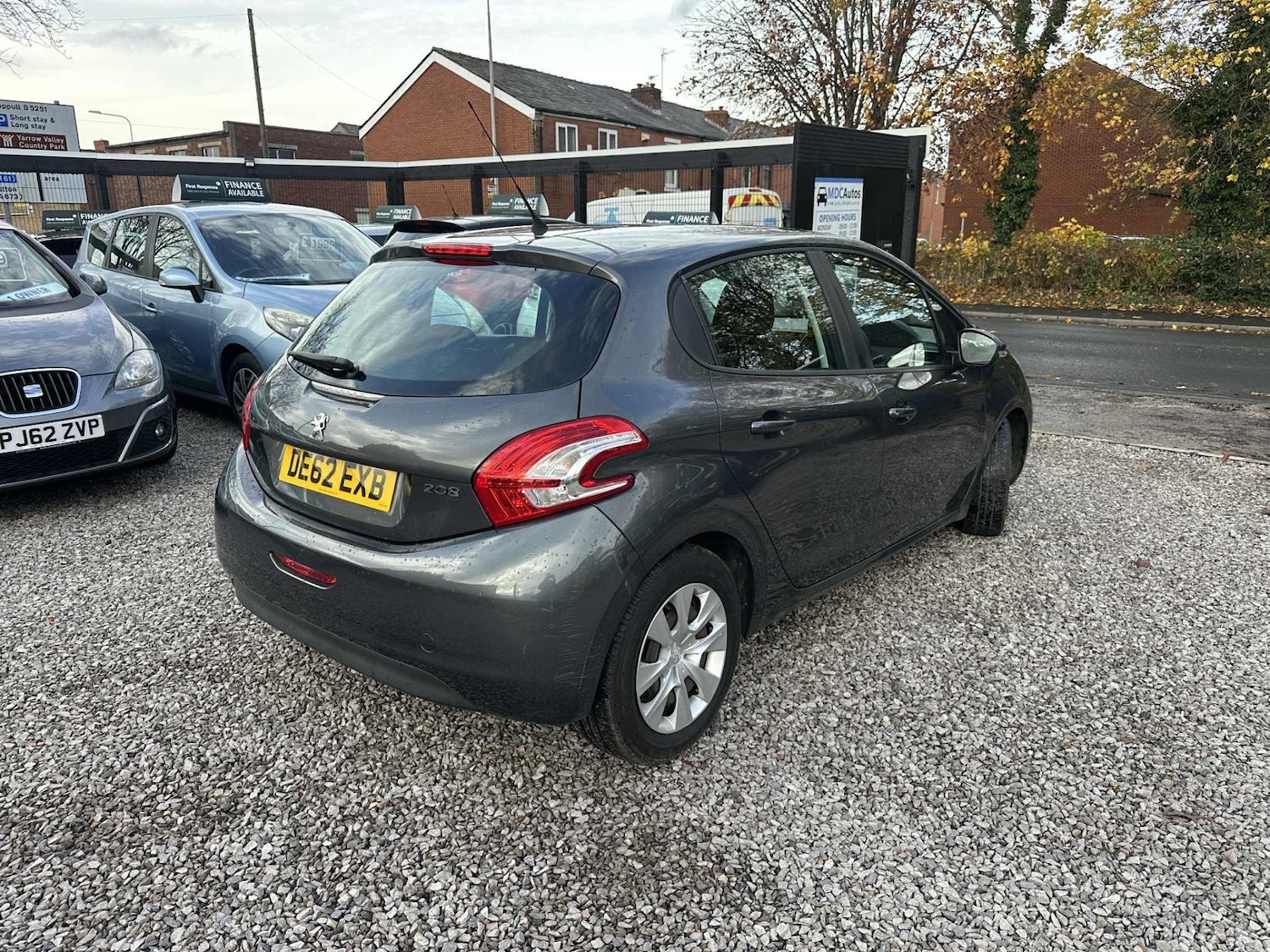 Used Peugeot 208 2012 for sale - 76477386: Photo 2