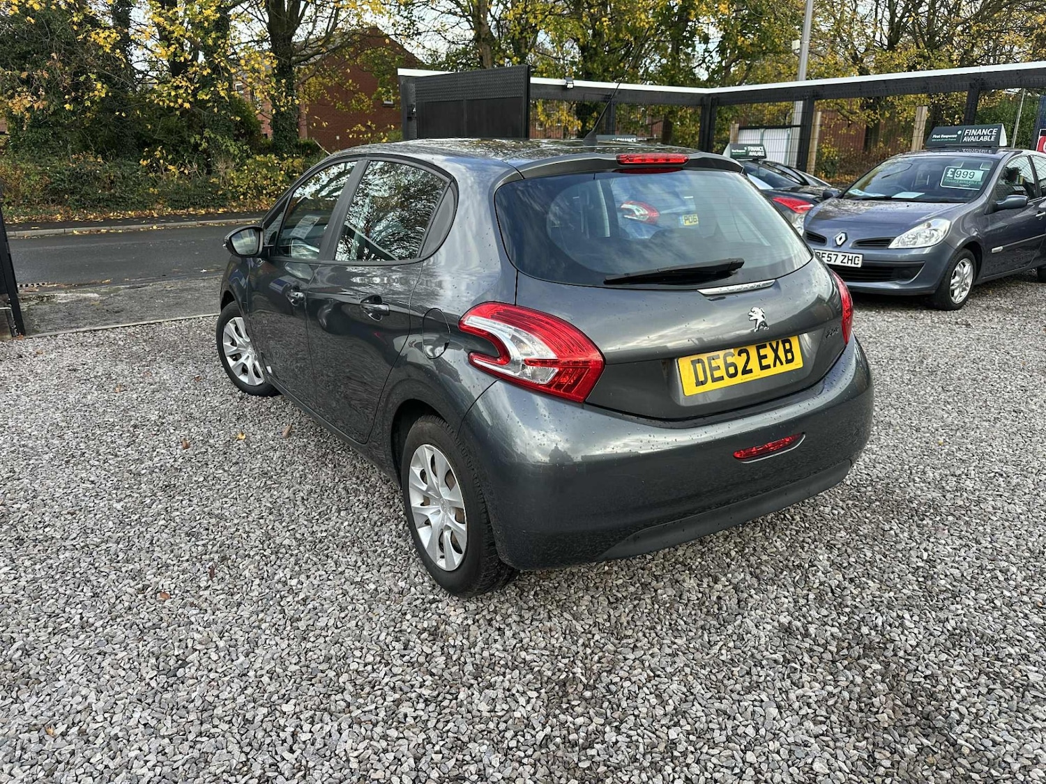 Used Peugeot 208 2012 for sale - 76477386: Photo 3