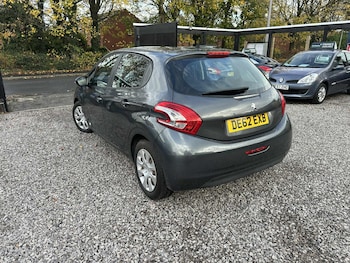Used Peugeot 208 2012 for sale - 76477386: Photo