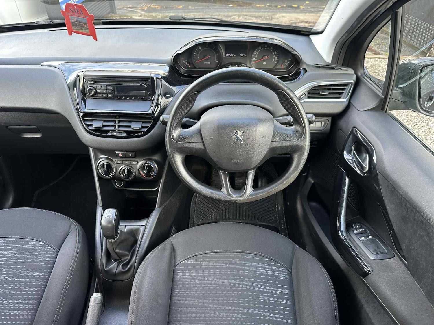 Used Peugeot 208 2012 for sale - 76477386: Photo 7