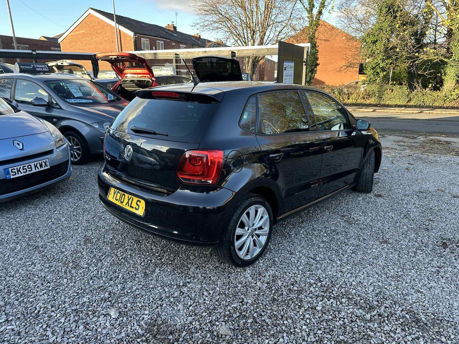 Used Volkswagen Polo 2010 for sale - 76626641: Photo 2