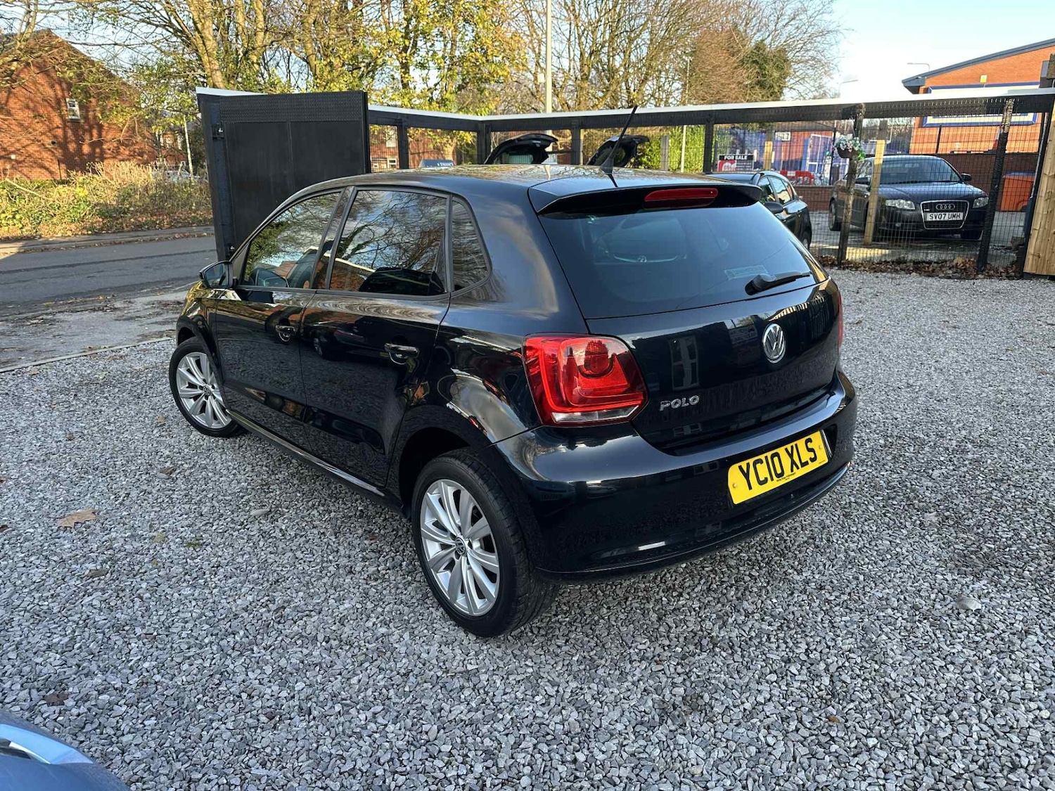 Used Volkswagen Polo 2010 for sale - 76626641: Photo 3