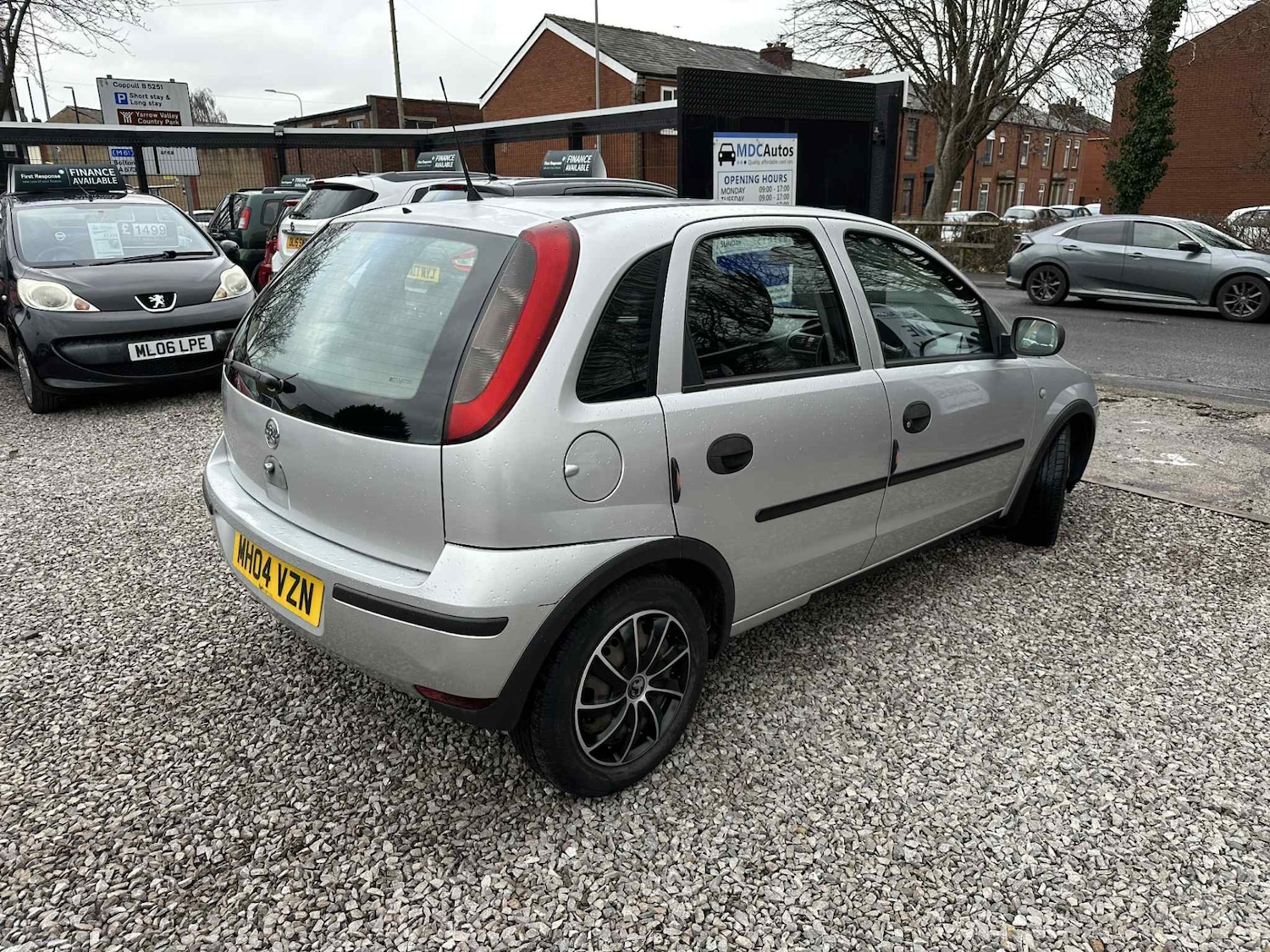Used Vauxhall Corsa 2008 for sale - 77492733: Photo 2