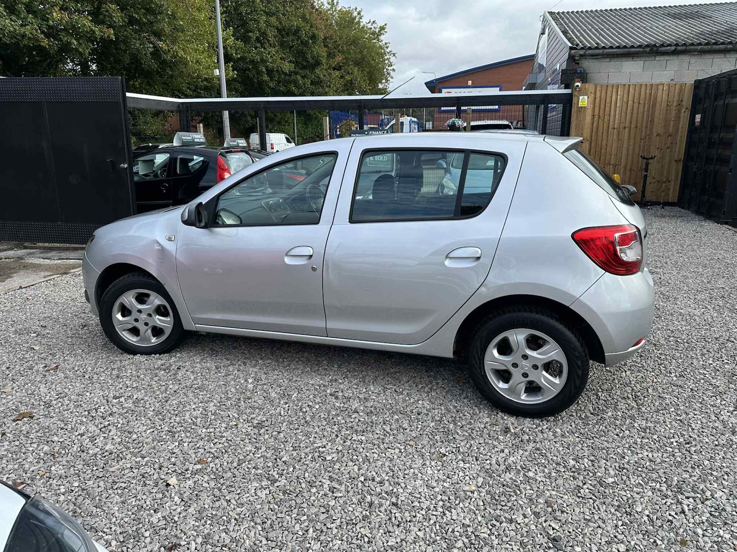 Used Dacia Sandero 2013 for sale - 76207533: Photo 11