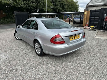 Used Mercedes-Benz E-Class 2006 for sale - 75910321: Photo