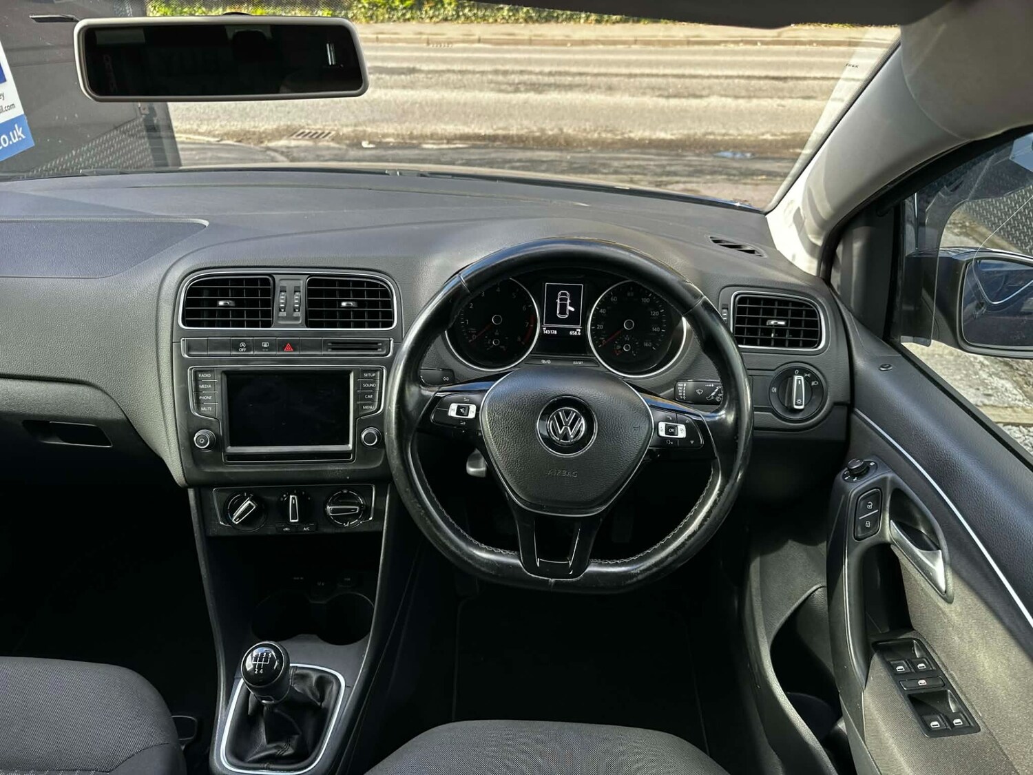 Used Volkswagen Polo 2015 for sale - 78183201: Photo 7