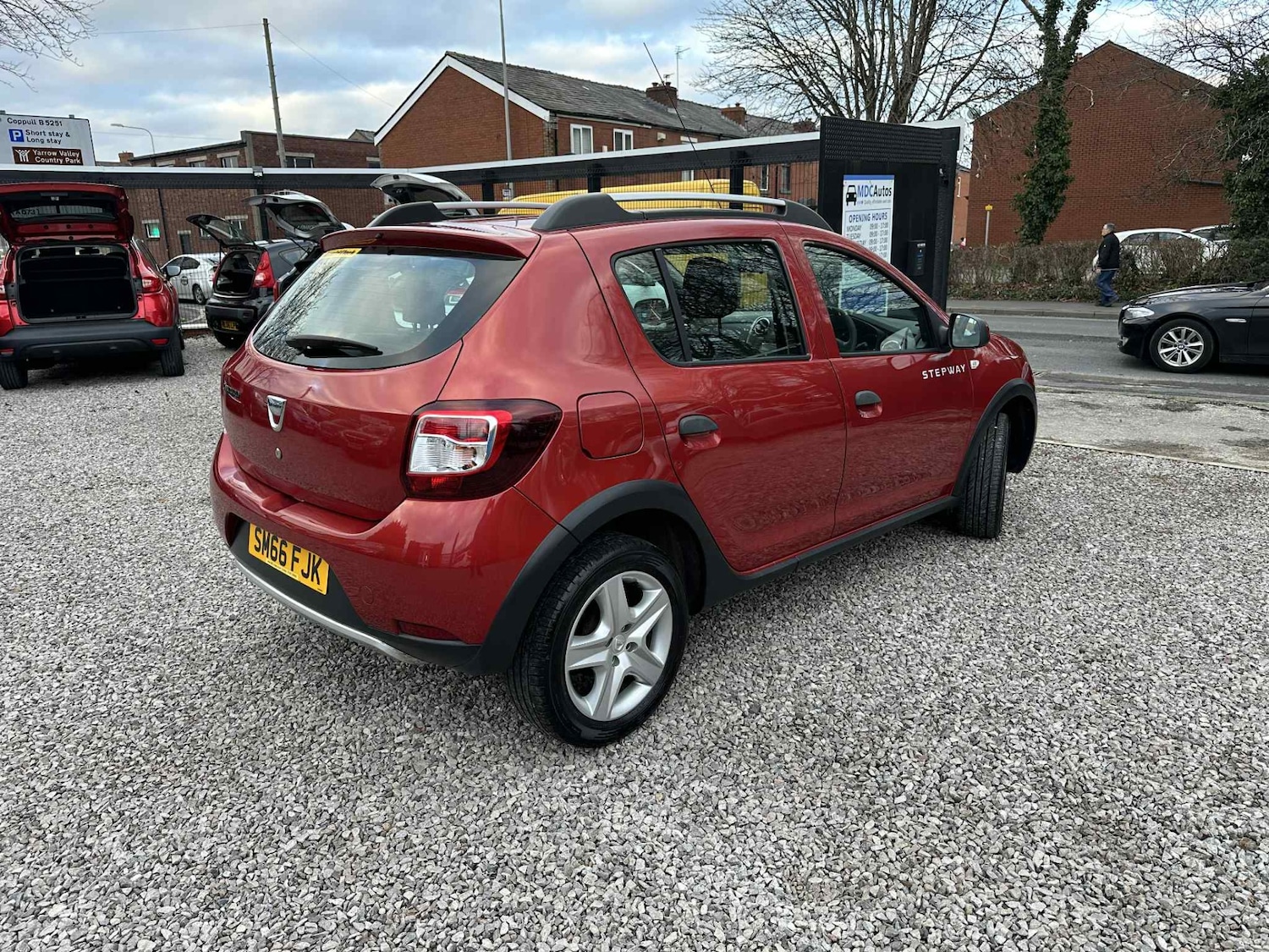 Used Dacia Sandero Stepway 2016 for sale - 76908284: Photo 2