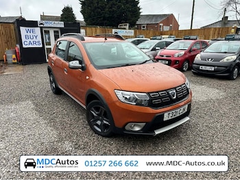 Used Dacia Sandero Stepway 2017 for sale - 77687605: Photo