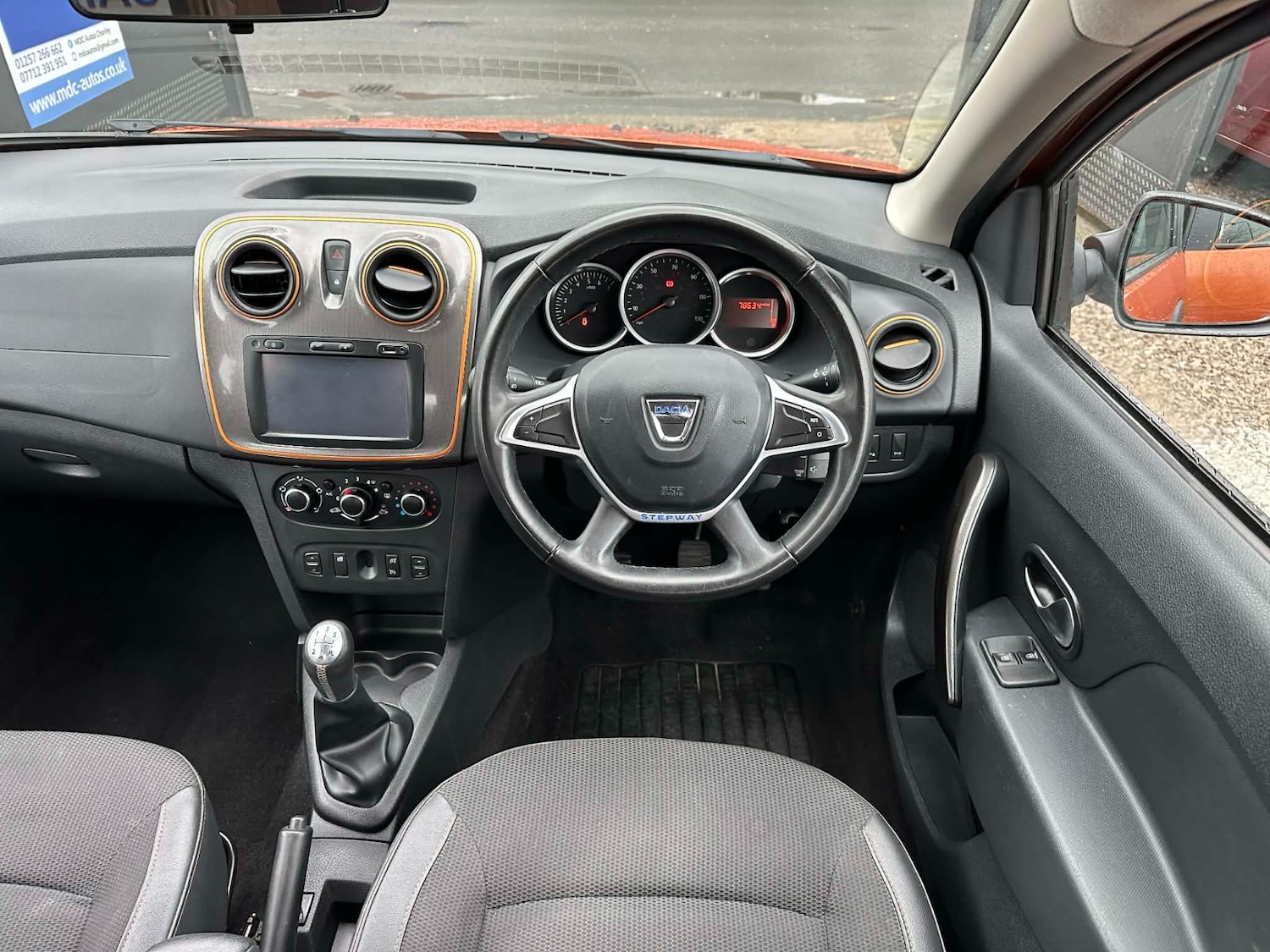 Used Dacia Sandero Stepway 2017 for sale - 77687605: Photo 7