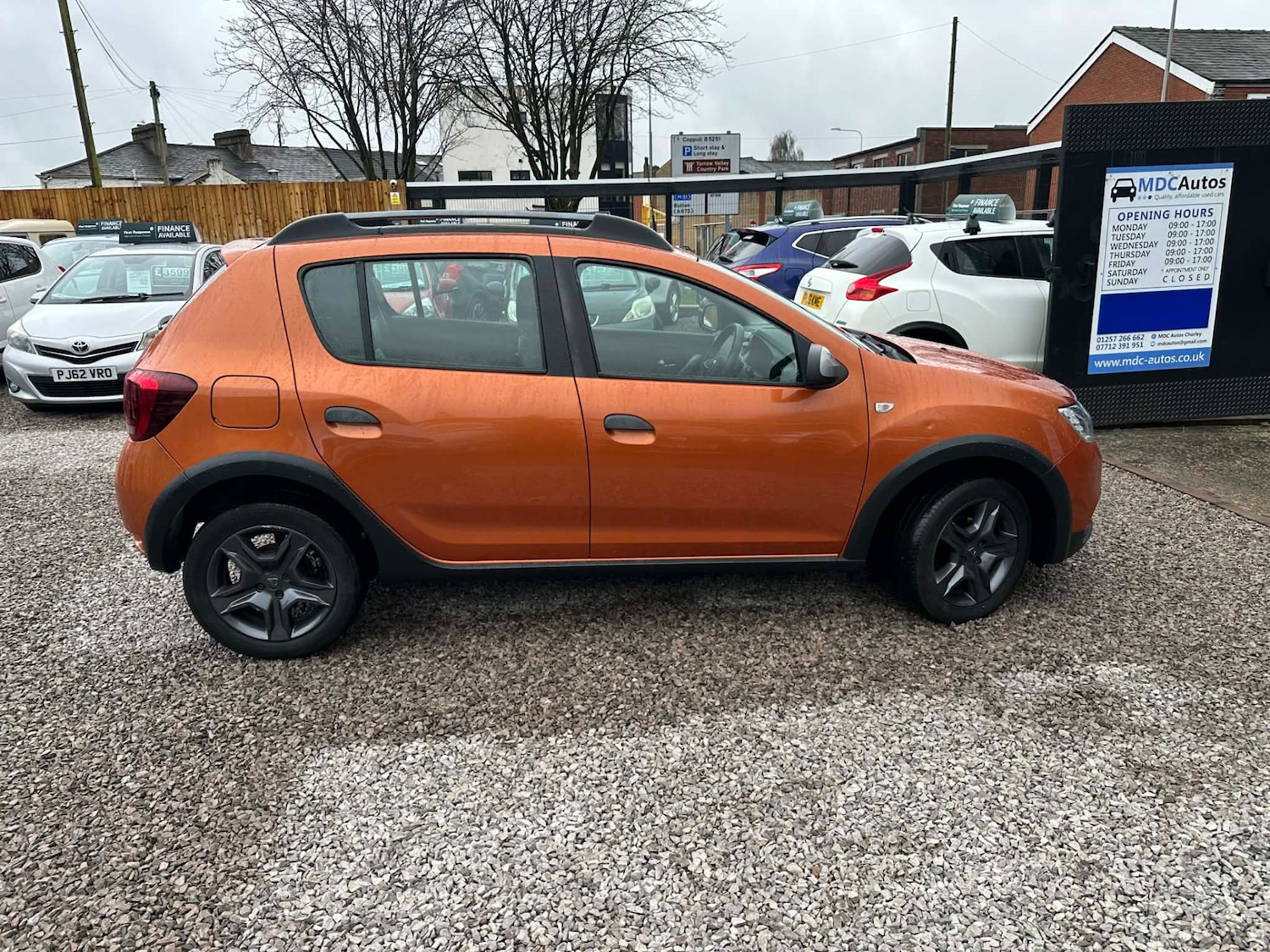 Used Dacia Sandero Stepway 2017 for sale - 77687605: Photo 9