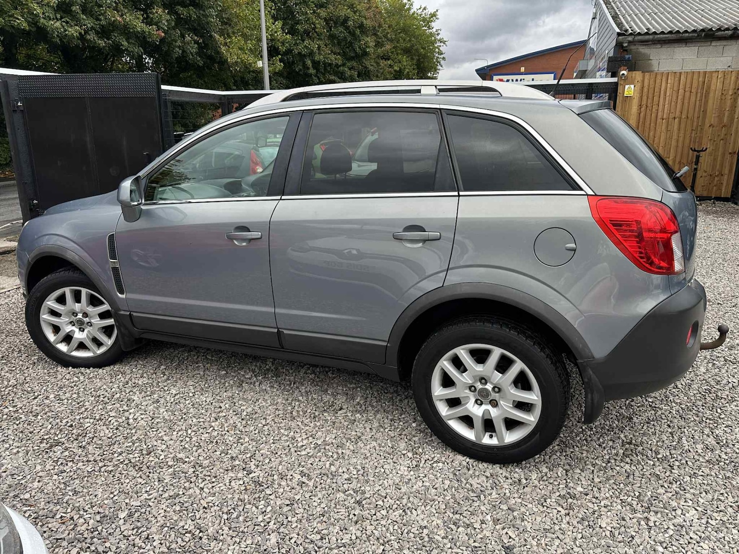 Used Vauxhall Antara 2012 for sale - 76129367: Photo 11