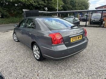 Used Toyota Avensis 2005 for sale - 75825453: Photo