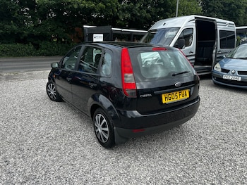 Used Ford Fiesta 2005 for sale - 79043415: Photo