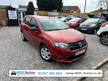 Used Dacia Sandero 2014 for sale - 77689557: Photo