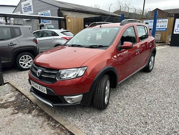 Used Dacia Sandero Stepway 2014 for sale - 77326491: Photo