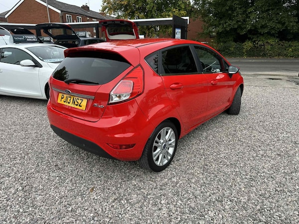 Used Ford Fiesta 2013 for sale - 76102218: Photo 2