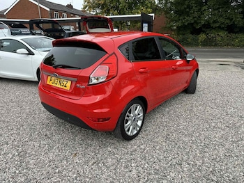 Used Ford Fiesta 2013 for sale - 76102218: Photo