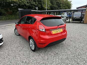 Used Ford Fiesta 2013 for sale - 76102218: Photo