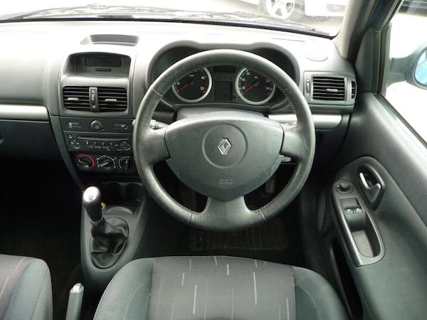 Used Renault Clio 2005 for sale - 76289166: Photo 7