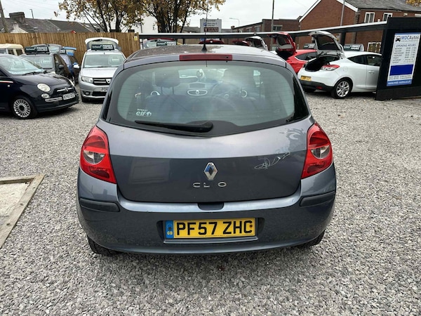 Used Renault Clio 2007 for sale - 76272777: Photo 10