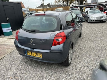 Used Renault Clio 2007 for sale - 76272777: Photo