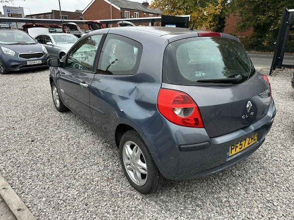 Used Renault Clio 2007 for sale - 76272777: Photo 3