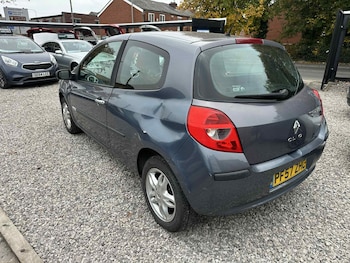 Used Renault Clio 2007 for sale - 76272777: Photo