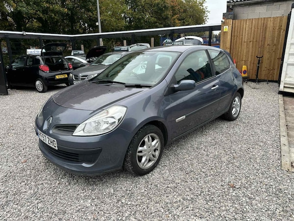 Used Renault Clio 2007 for sale - 76272777: Photo 4