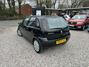 Used Vauxhall Corsa 2004 for sale - 77591336: Photo