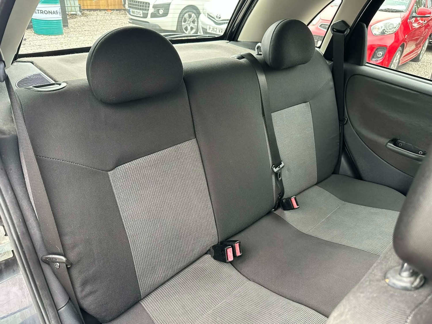 Used Vauxhall Corsa 2004 for sale - 77591336: Photo 6