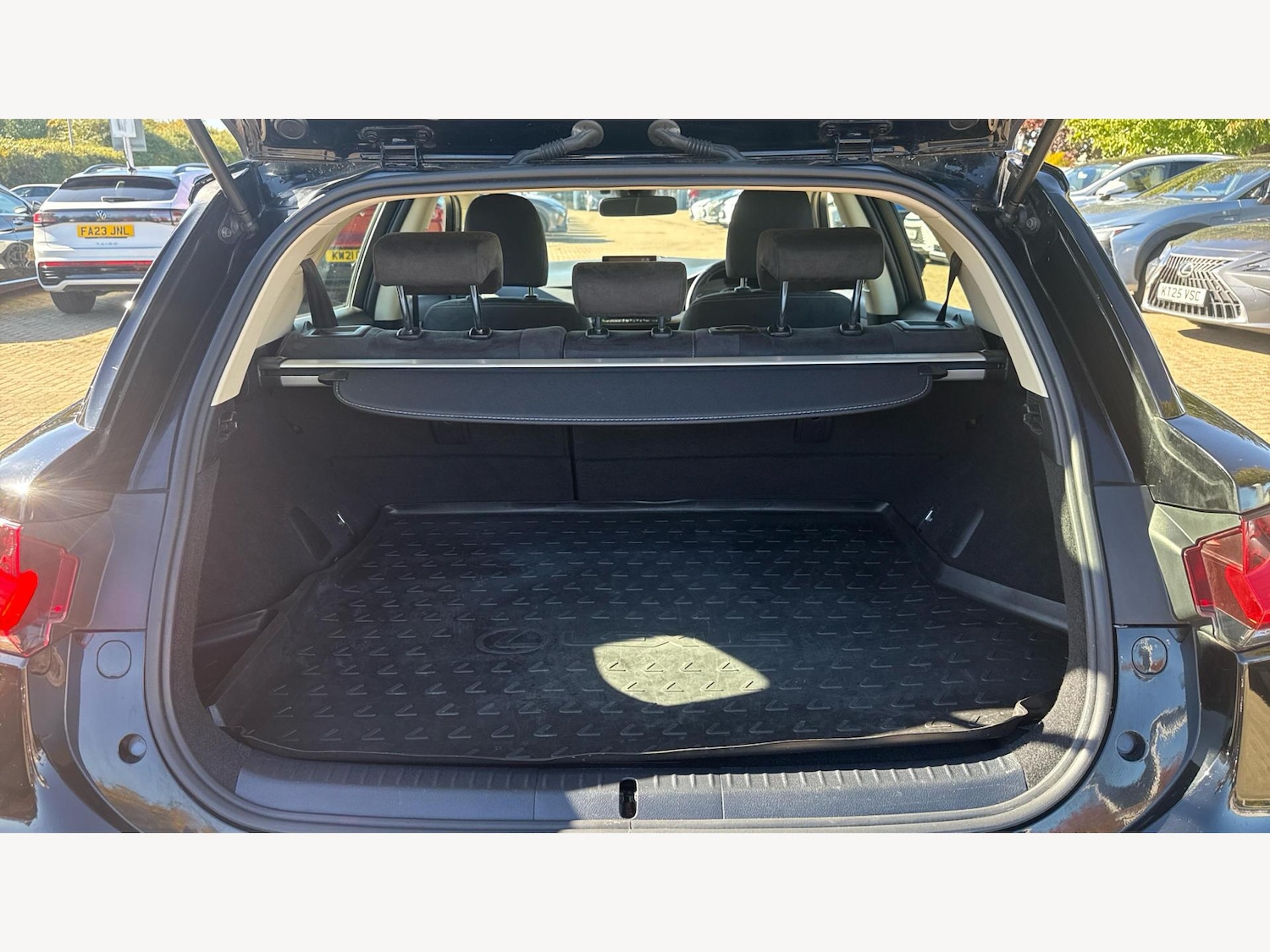 Used Lexus CT 2019 for sale - 76239334: Photo 17